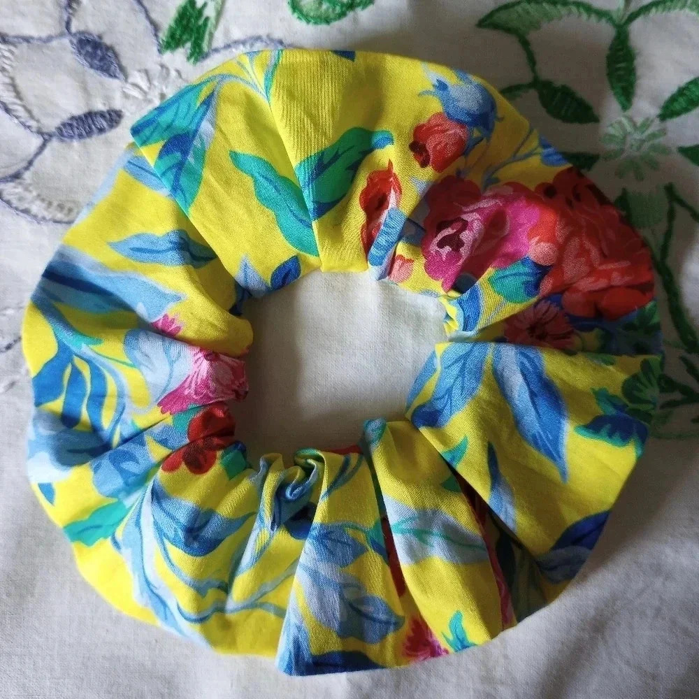 Liberty of London Art Fabric Scrunchie Matilda  Bloom Yellow Red Rose Floral